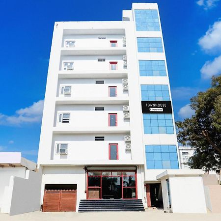 Hotel Super Townhouse Balua Road Pahadiya Varanasi Exterior foto