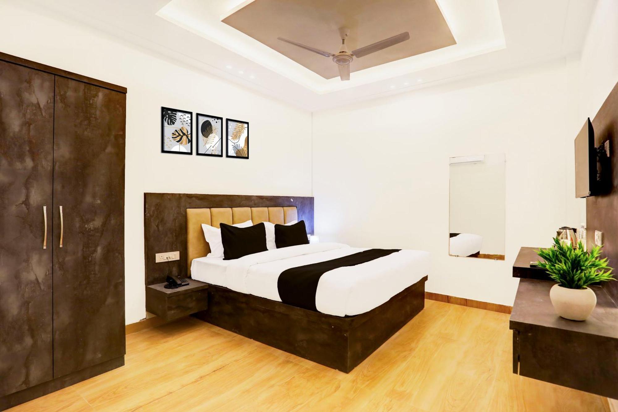 Hotel Super Townhouse Balua Road Pahadiya Varanasi Exterior foto